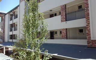 2 Bedroom Apartment in Mooivallei Park