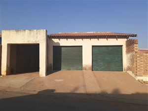 2 Bed House in Meadowlands
