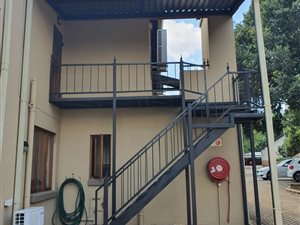 85 m² Office Space in Clubview