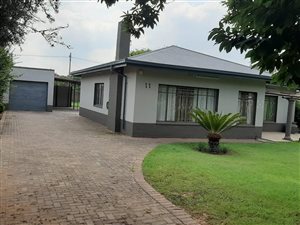 3 Bed House in Three Rivers