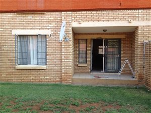2 Bed Duplex in Karen Park