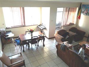 2 Bed Apartment in Port Elizabeth Central