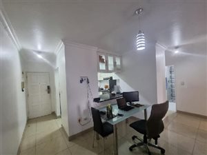 2 Bed Apartment in Manor Gardens