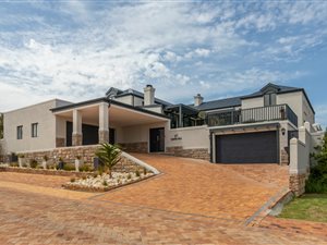 4 Bed House in Atlantic Beach Golf Estate