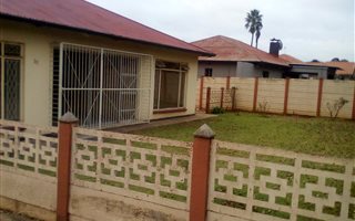 3 Bedroom House in Vanderbijlpark CW5
