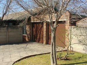 2 Bed Simplex in Highveld
