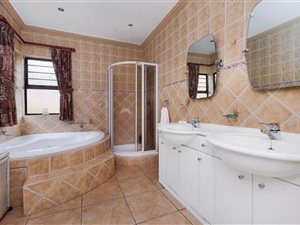 2 Bed House in Parktown