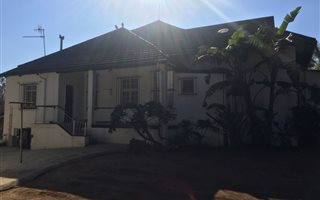 12 Bedroom House in Arcadia