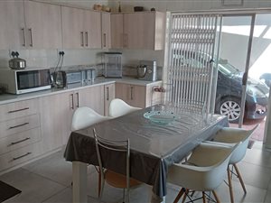 4 Bed House in Dawnview
