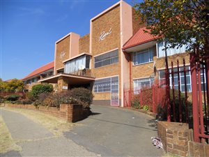 1 Bed Flat in Linmeyer