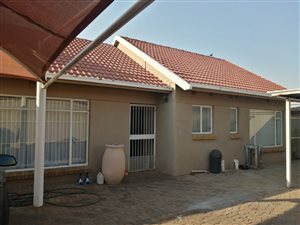 3 Bed House in Towerby