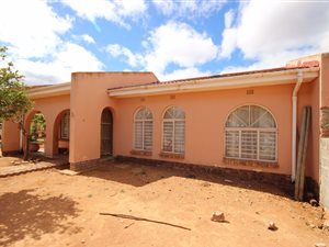 3 Bed House in Oudtshoorn