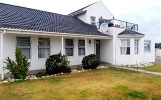 3 Bedroom House in Country Club
