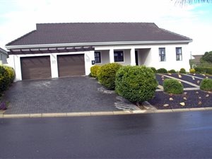 4 Bed House in Zevenwacht Country Estate