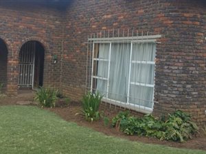 4 Bed House in Bonanne