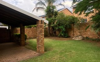 4 Bedroom Townhouse in Sundowner