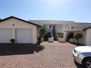 2 Bed Townhouse in Alan Manor
