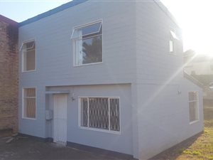 2 Bed Apartment in Newlands West