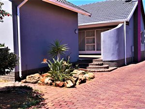 3 Bed House in Horison Park