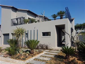 4 Bed House in Leeuwenhof Estate