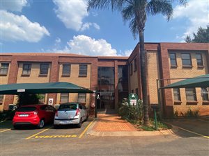 52 m² Office Space in Kloofendal