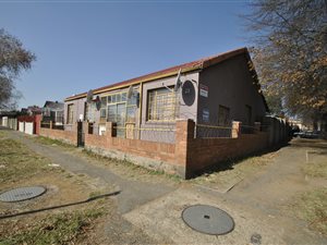 12 Bed House in Kenilworth