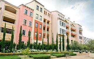 3 Bedroom Apartment in Bedford Gardens