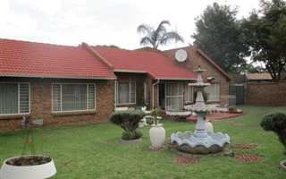 3 Bedroom House in Dalpark