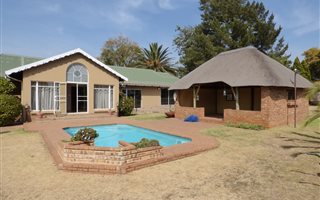 5 Bedroom House in Benoni AH