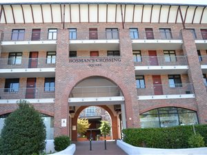 2 Bed Apartment in Onder Papegaaiberg