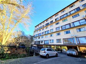 2 Bed Apartment in Clarendon