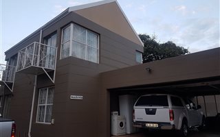 3 Bedroom Cluster in Radiokop