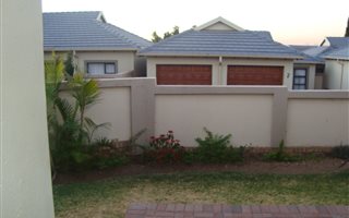 2 Bedroom Cluster in Valleyview Estate