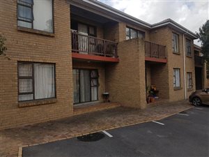 2 Bed Apartment in Oakglen