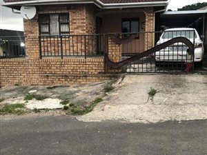 4 Bed House in Bonela