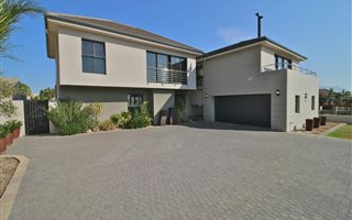 4 Bedroom House in Baronetcy Estate