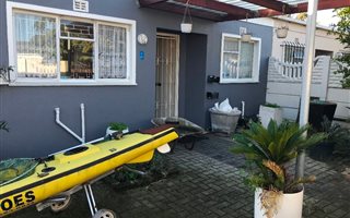 2 Bedroom Cluster in Groenvallei