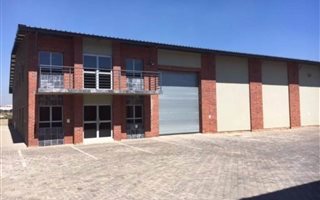 1280 m² Industrial space in Commercia