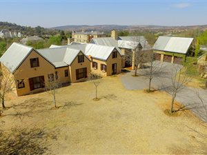 4 Bed House in Mooikloof Equestrian Estate