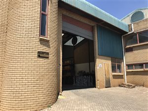 423 m² Industrial space in Gateway Industrial Park