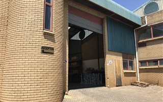 423 m² Industrial space in Gateway Industrial Park
