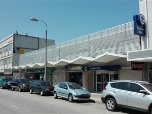 530 m² Commercial space in Port Elizabeth Central