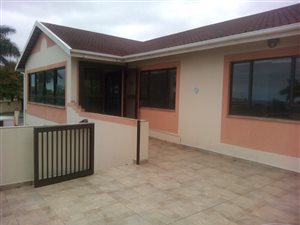 3 Bedroom Townhouse in Scottburgh South