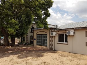 730 m² Commercial space in Hatfield