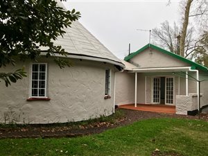 1 Bedroom Garden Cottage in Hillcrest Park