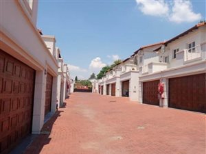 3 Bed Townhouse in Ferndale
