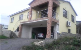 3 Bedroom House in Lovu