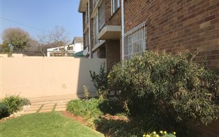 1 Bedroom Townhouse in Glenhazel