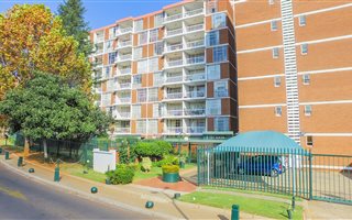 2 Bedroom Apartment in Bedford Gardens