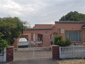 3 Bed House in Penlyn Estate